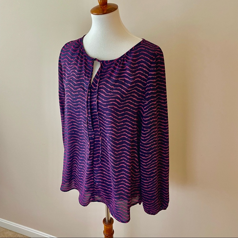 GIBSON navy and hot pink blouse